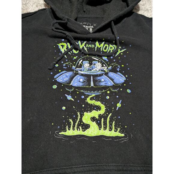 Rick and Morty Sweater Men Sz Small Black Hoodie Spaceship Dumping Pull Over - Picture 2 of 5
